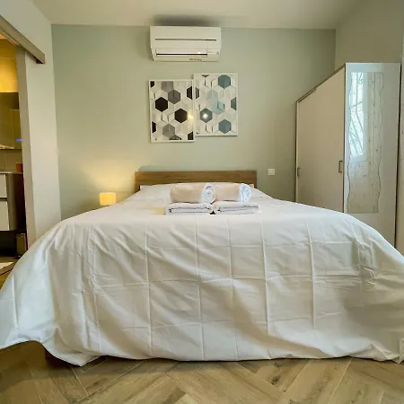 Appartement Refait A Neuf Pour Deux Daire *